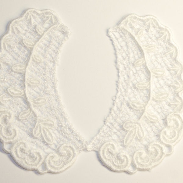 Doll Lace Collar in #CR02 WHITE