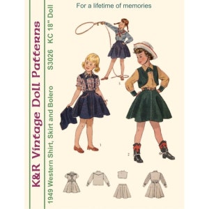 Puede incluir: Patrón de costura vintage para muñeca para una camisa, una falda y un bolero de estilo western. El patrón es para una muñeca de 45 cm e incluye instrucciones para hacer una camisa a cuadros, una falda vaquera y un bolero verde. El patrón es de 1949 y está etiquetado como "S3026 KC 18" Doll".