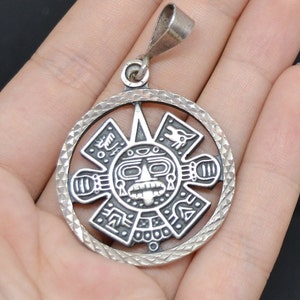 950 silver Aztec god pendant, Mayan Calendar, Sterling Silver Aztec, Mexican Medallion, Aztec pendant, sun stone, Aztec calendar