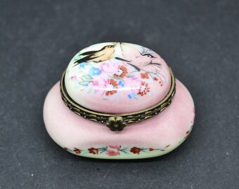 Vintage Porcelain Pillbox: Mini Ring Box with Bird Design