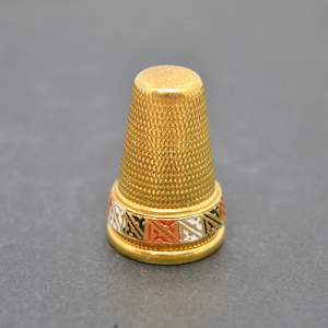 Toledo thimble, engraved thimble, golden thimble, collection thimble, made in Toledo, vintage thimble, souvenir from Spain, new vintage