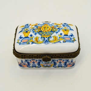 caja de porcelana vintage, tocador de porcelana, caja de baratija de porcelana, caja pequeña,Vintage Manuscrito Porcelain Trinket Box