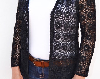 white crocheted cotton jacket  flowers year 80 top vintage fashion size L