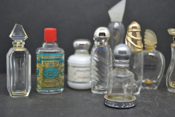 ヴィンテージのミニチュア香水瓶のコレクション - Etsy 日本