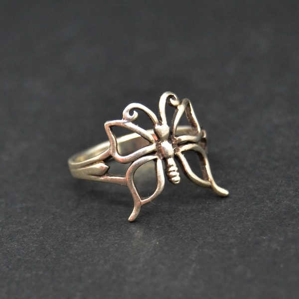 anillo mariposa de plata de ley,anillo mariposa,anillo plata,joyas plata,mariposa de plata,regalo de mujer,regalo de amiga