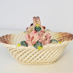 porcelain basket, vintage porcelain, porcelain crafts, porcelain decoration, centerpiece, vintage porcelain decoration, porcelain stander,