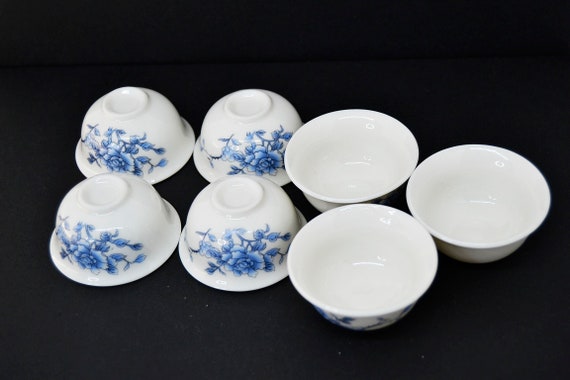 ヴィンテージ磁器酒器セット：白と青の花模様の陶磁器 - Etsy 日本