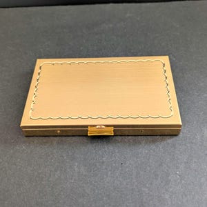 pitillera vintage nuevo,titular de la caja de cigarros,Caja de cigarrillos de tono dorado vintage, caja de cigarrillos,caja de cigarrillos