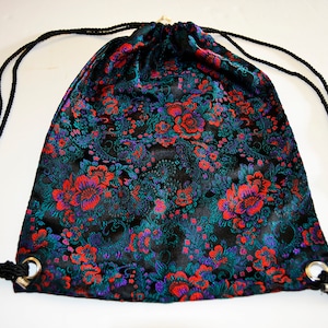 Stofftasche, Blumentasche, Sporttasche, Wandertasche, dunkle Tasche, Mädchentasche, Damen geschenk, leichte Tasche, Rucksack, Rucksack, Sportrucksack,