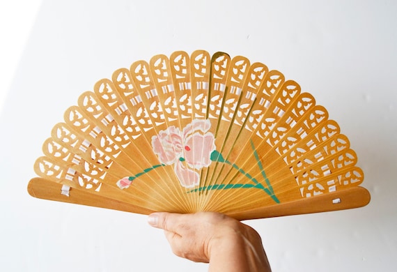 花柄デザイン 木製扇子 ヴィンテージ木製扇子：手描きの花柄アクセサリー - Etsy 日本