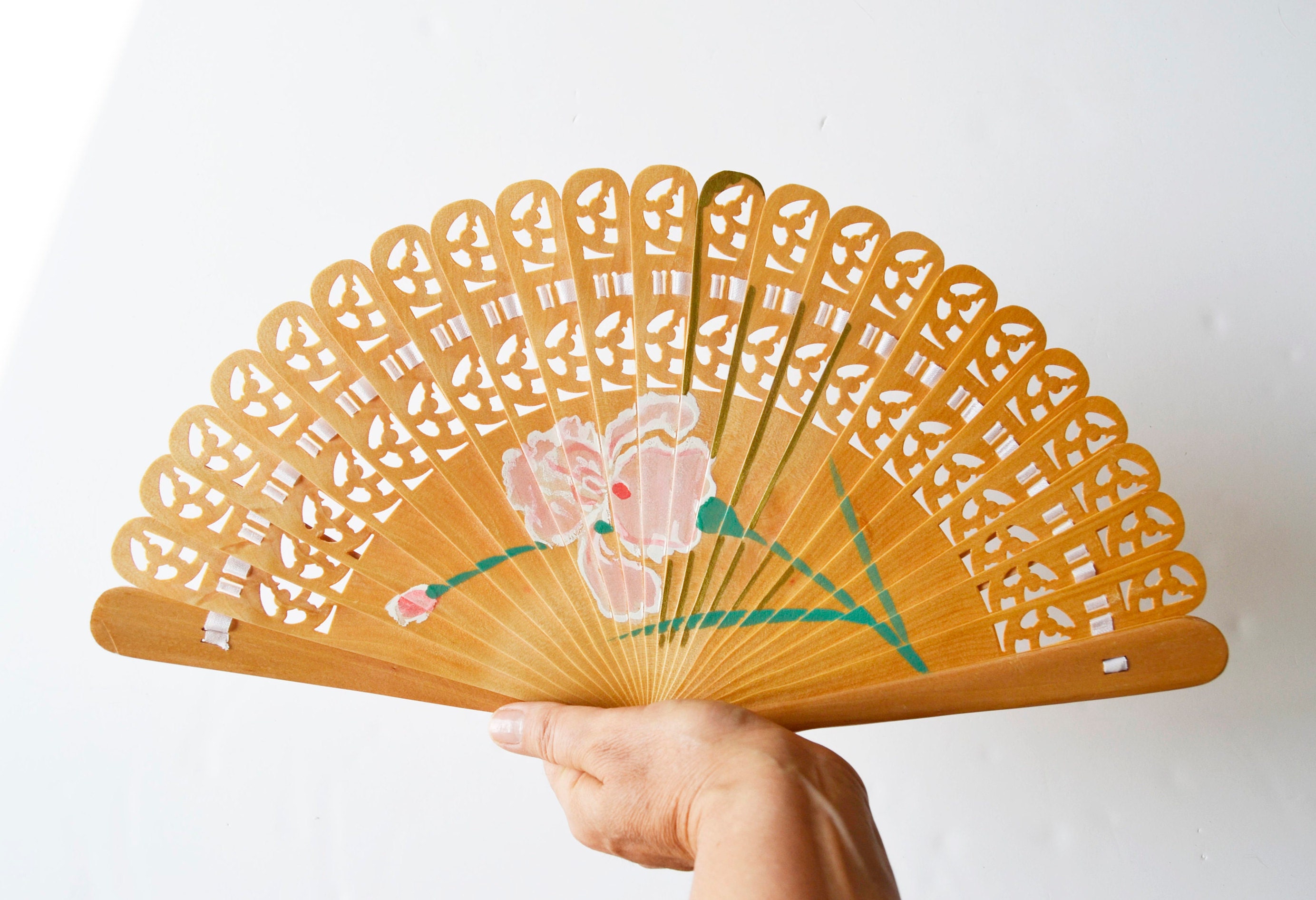 ヴィンテージ木製扇子：手描きの花柄アクセサリー - Etsy 日本