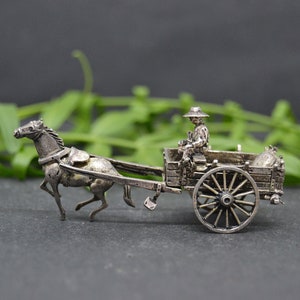 miniatura de carroza con caballos,miniatura caballos,miniatura de alpaca,amante de caballos,articulo de coleccion,regalo original
