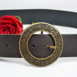 vintage leather belt, brown leather belt, round buckle belt, women&#39;s belt, size 95 belt,, vintage belt, vintage belt, leather accessory
