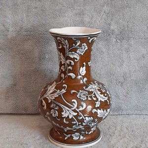 Asian Vase Asian Vase Floral Theme image 4