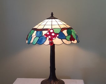 Stained Glass Lamp - Grape Motif - Accent Lamp