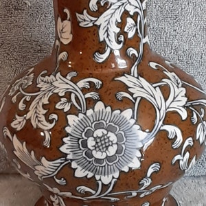 Asian Vase Asian Vase Floral Theme image 2