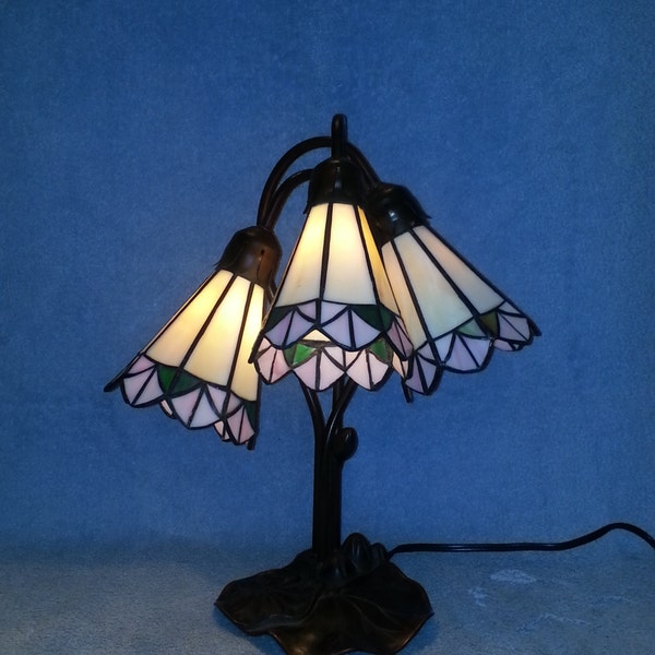 RESERVED FOR KELLY - Angels Trumpet Lamp - Stained Glass Lamp - Tulip Lamp