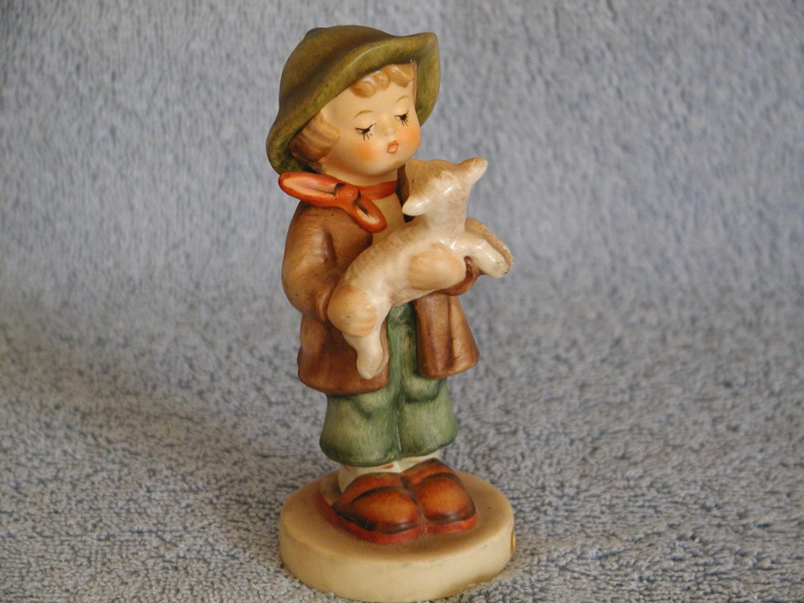 hummel nativity sheep