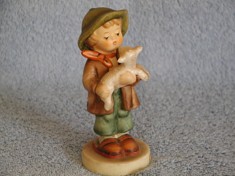 hummel figurine the lost sheep