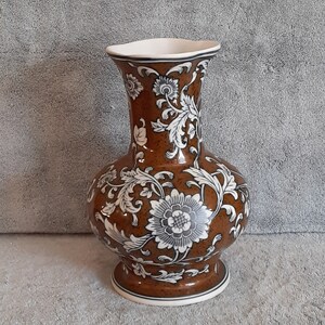 Asian Vase Asian Vase Floral Theme image 3