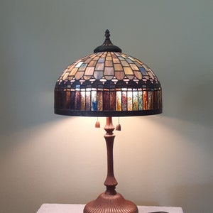 Stained Glass Lamp with Curtain Sides - Geometric Themed Lamp - Table Lamp - Quoizel Collectibles - Candice Style