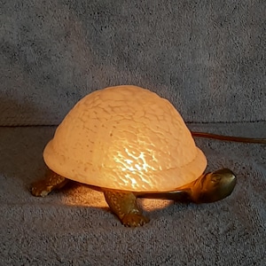 Nightlight - Sculptured Turtle Accent Lamp - Accent Lamp