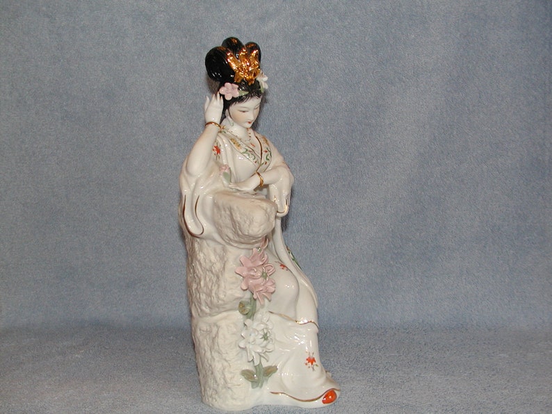 Porcelain Japanese Geisha Girl Figurine Etsy
