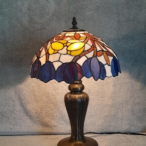 Stained Glass Lamp - Floral Themed Lamp - Accent Lamp