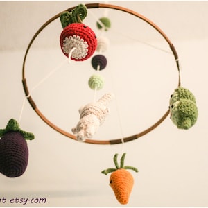 Little Veggie Baby Mobile Crochet Pattern image 5