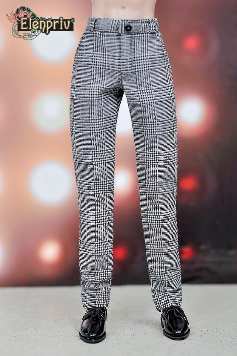 gray checkered pants