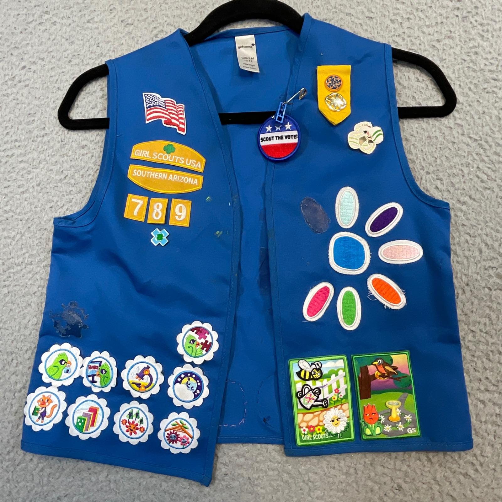 Girl Scouts Daisy Vest Kids M 10-12 Blue Patched Southern Arizona 789 Vintage