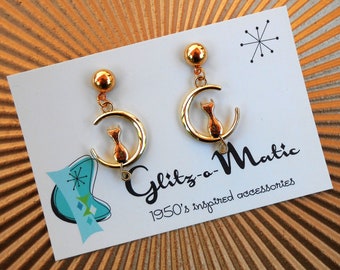 1950s style gold cat on the moon pendant earrings glitz-o-matic