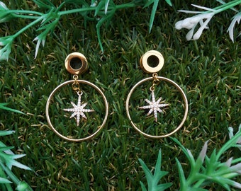 1950s style plug with starburst hoop earrings glitzomatic