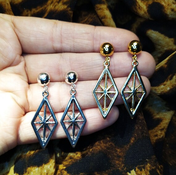 1950s Starburst Star Earrings in Silver or Gold Earrings