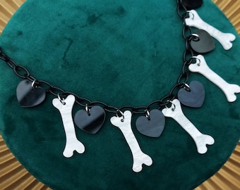 1950s style marbled white bone necklace with black hearts by glitzomatic glitz-o-matic