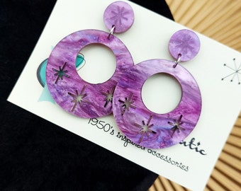 1950s style marbled purple hoop earrings with starbursts by glitzomatic glitz-o-matic