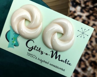 1950s inspired white cream vintage knot earrings Glitz-O-Matic Glitzomatic