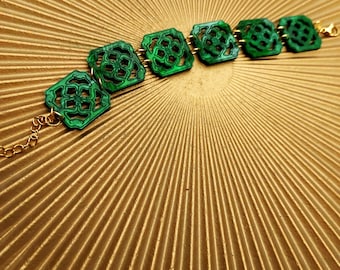 1950s style tiki jade tile bracelet in dark green by Glitz-o-Matic glitzomatic