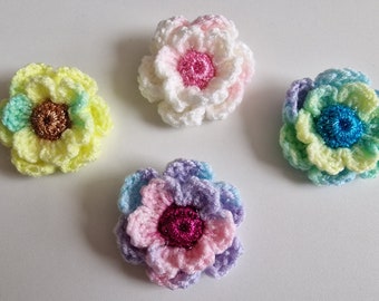 Flower brooch, unique gift for her, crochet flower pin, ladies accessories, Mother's Day gift, summer flower accessory, flower to wear