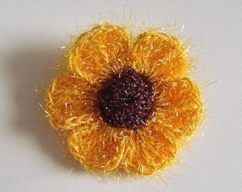 Sunflower brooch, unique gift for her, crochet flower pin, ladies accessories, Mother's Day gift, summer flower accessory, sunflower to wear