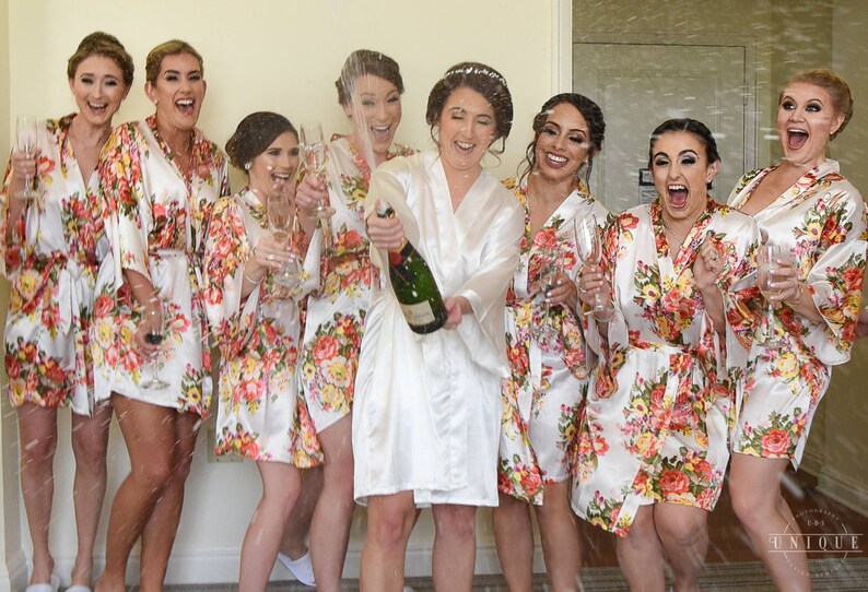 Bridesmaids Gifts Silk Floral Robes Floral Robes Set of 6 Floral Satin Robe Wedding Party Bridal Party Robes Silk Bridesmaids Robe