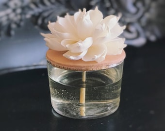 Floral Passive Diffuser: Spa Gift, Essential Oils  & Non-Toxic Fragrances