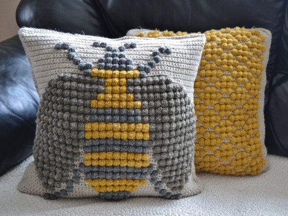 Crochet Bumble Bee Pillow Pattern, Bobble Stitch (PDF Pattern)