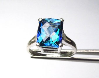 Impressive Neptune Garden Topaz in Sterling Silver Ring