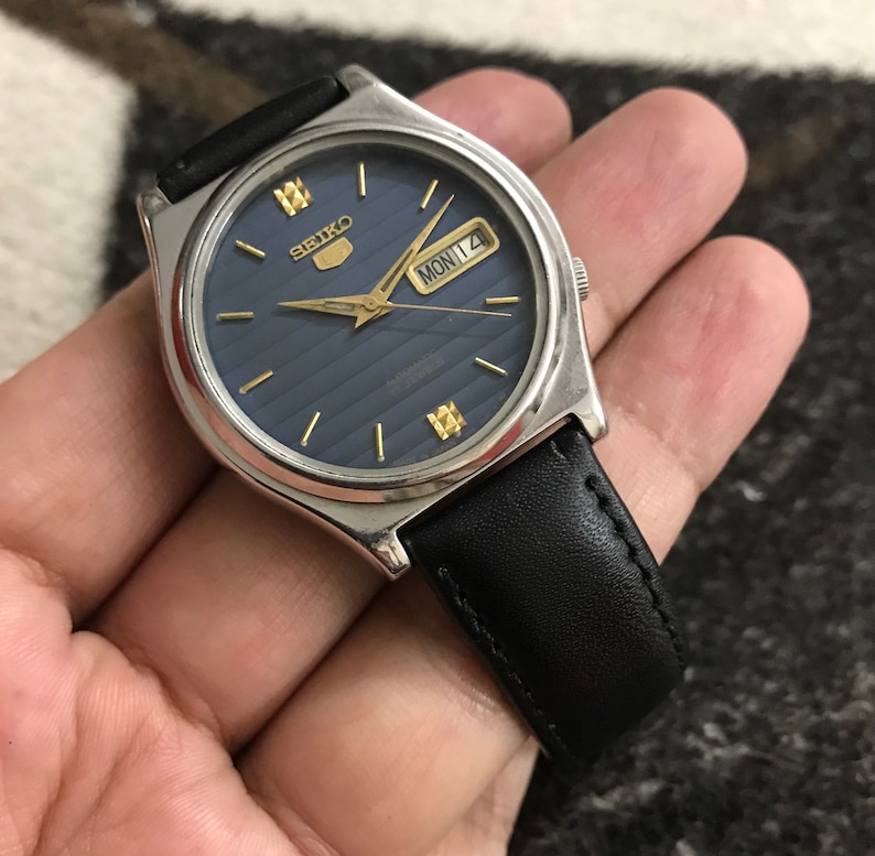 seiko 5 automatic watch
