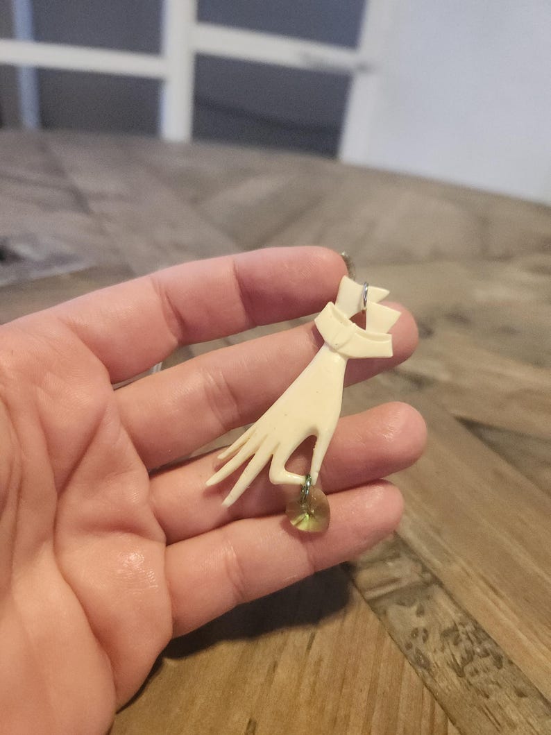 Vintage faux ivory resin hand and uranium glass heart necklace One of a kind found objects pendant Uranium glass jewelry Valentines Day gift image 5