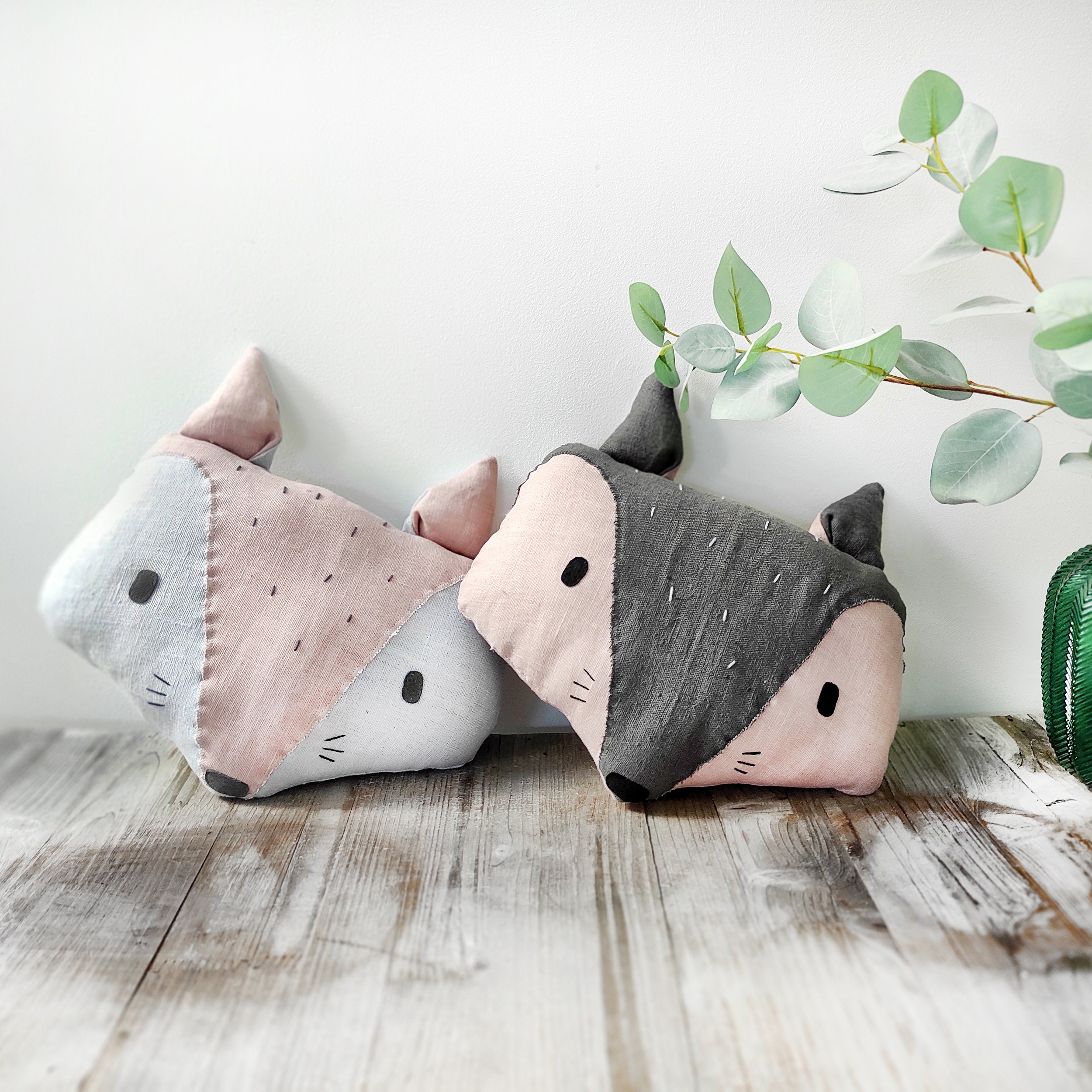 Coussin Renard en Lin Couleur Rose et Grise avec Broderie Pour Décoration Chambre d'enfant