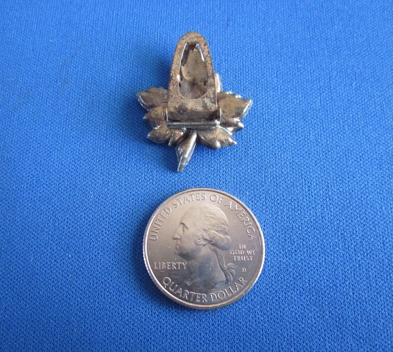 Rhinestone Leaf Shoe Clip