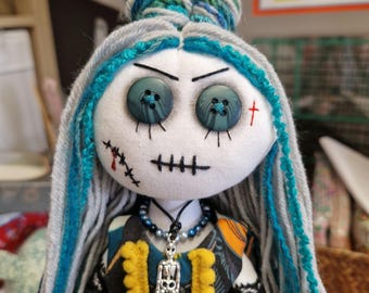 Muñeca de trapo gótica OOAK