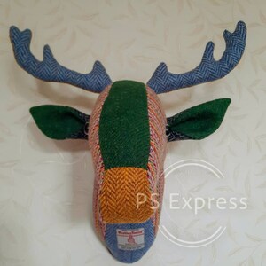 Hecho a pedido. Tapiz de pared con ciervo falso con tela Harris Tweed. Tú eliges los colores y yo haré un hermoso ciervo solo para ti. imagen 6